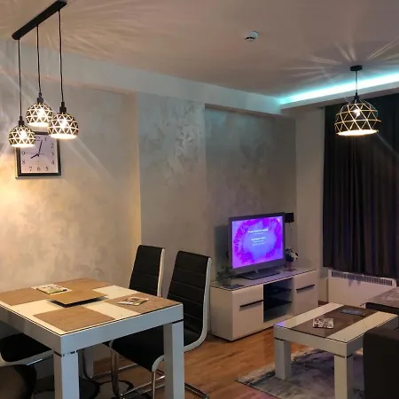 Kraljevi Cardaci Sadikovic Sa Garazom Apartment